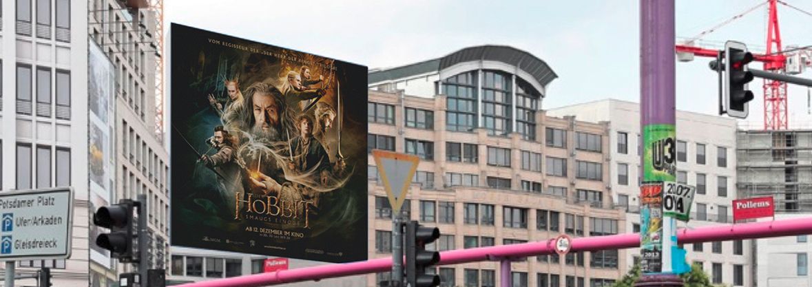 Mockup eines riesigen Filmplakats für den Film der Hobbit